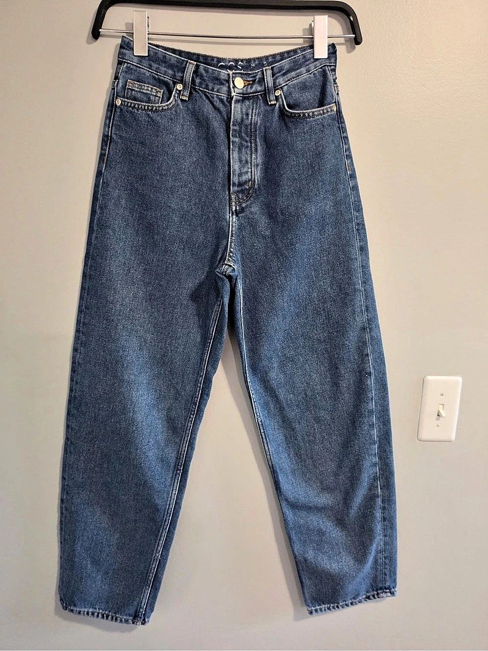 COS trendy everyday Arch Tapered Jeans Straight Leg Jeans denim Blue size 25